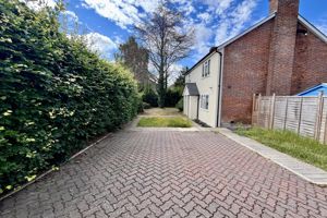 Photo 14- click for photo gallery